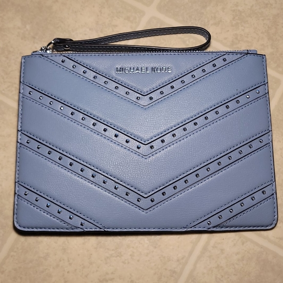 Michael Kors ELLIS XL Zip Clutch Wristlet - Picture 3 of 13